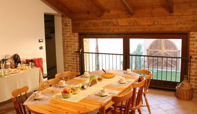La Corte San Michele B&B in Roatto