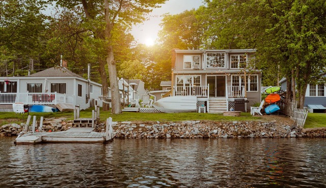 Lakefront; view of ski mountain, firepit, dock, kayaks, laundry, outdoor shower in Westminster