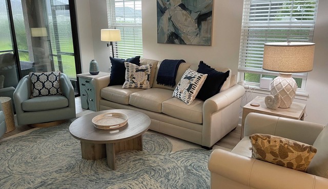 Lakewood Ranch Charming Villa in Esplanade at Azario in Bradenton