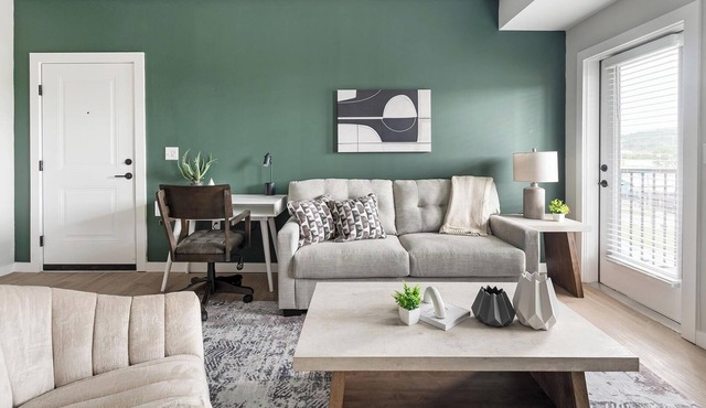 Landing | Amazing 2BD, Gym in Knoxville