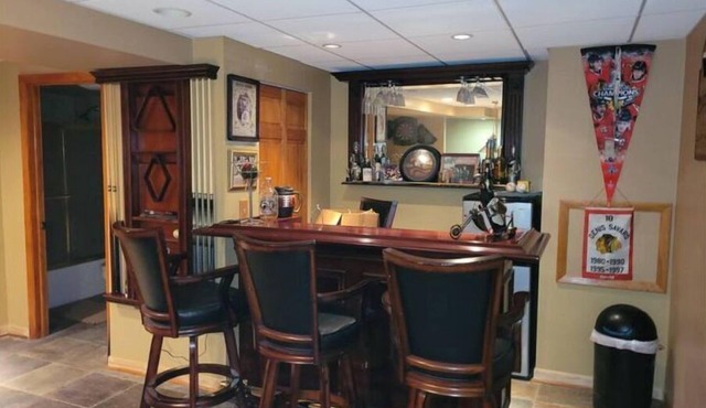 Large Home for Rent - Beats 2 Hotel Rooms! in Algonquin