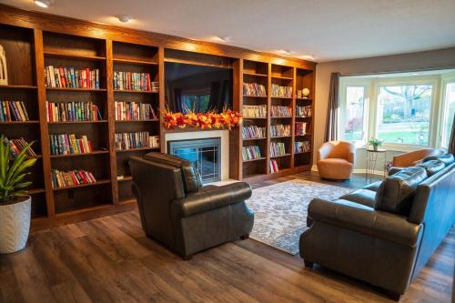 Las Lomas Luxury Home in Rockford