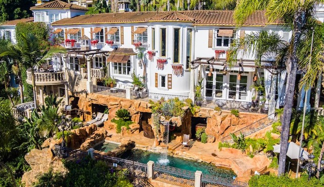 Luxury Bel Air Villa Heated Pool Panoramic Views 6 Bedrooms in Los Angeles