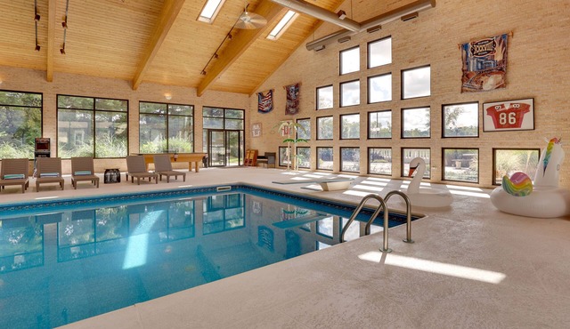 Luxury Canfield Getaway w/ Theater & Tennis Court! in Canfield
