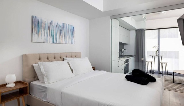 Luxury Condo Yorkville Pool gym in Toronto
