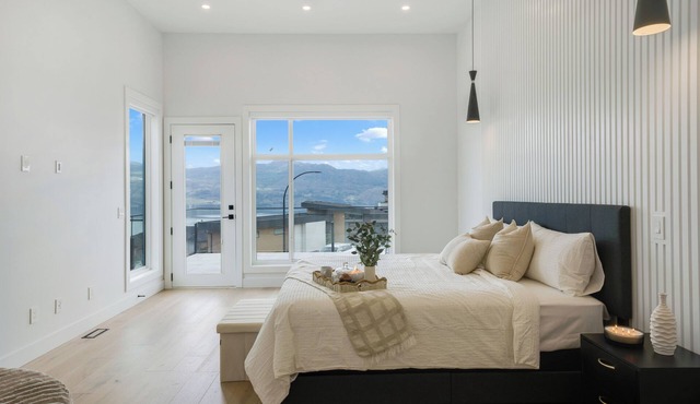 Luxury Lakeview Oasis with Heated Pool in West Kelowna