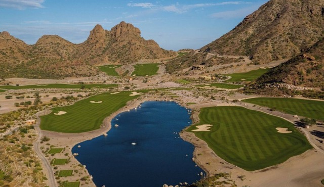 Luxury Oceanfront Escape in Loreto with Spectacular Golf & Views in Loreto