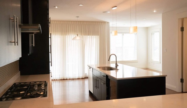 Luxury Townhome in Downtown Boulder - Club Access in Boulder