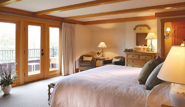 Luxury Villa at Trapp Family Lodge Resort Stowe Vermont in Stowe