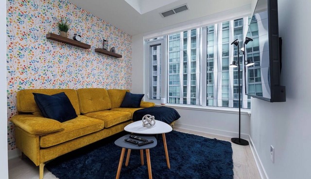 Luxury Yorkville Suite with City Views in Toronto
