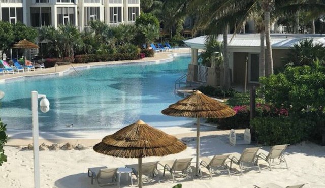 Mariners Club Penthouse Unit 136, VRNR Luxury Collection- VRBO Preferred Partner in Key Largo