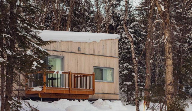 Micro-Cabine in the Mountains | Solstice 6 in Saint-Philémon
