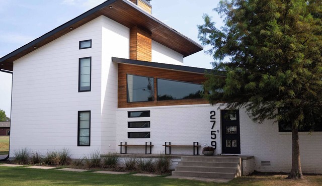 Mid Mod Lodge + Studio - Garage - Patio - Office in Conway