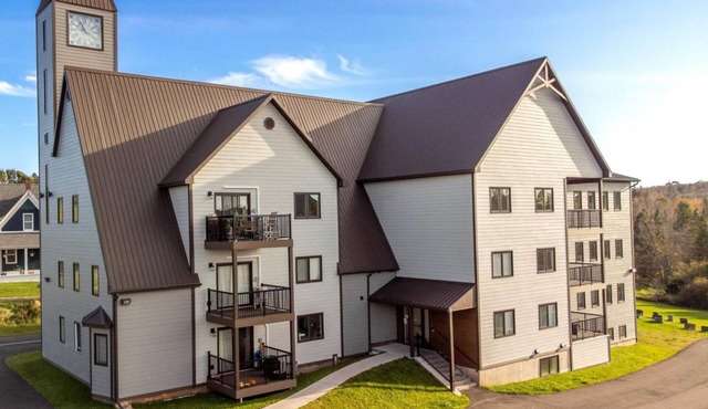 Modern Condo at The Churchill in Hunter River