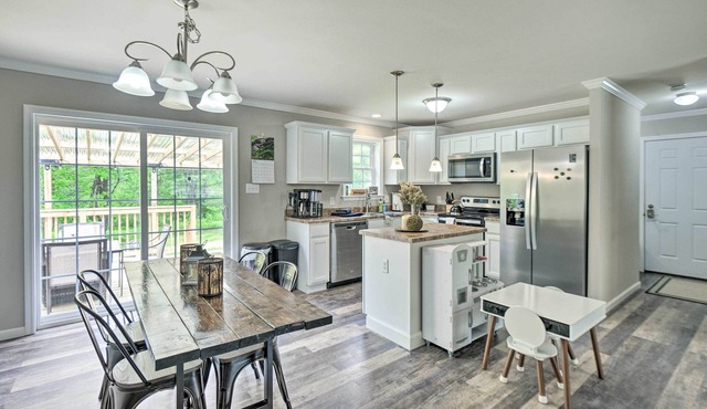 Modern Northfield Family Cabin w/Hot Tub! in Northfield