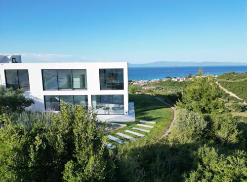 Moneyfastor Villa in Polychrono
