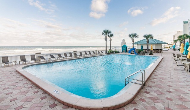Oceanfront Condo w/Pool, Gym & Walk to Dining & Shops in Daytona Beach