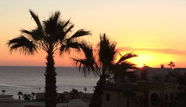 Pedregal 2700sf Villa - Walk to Beach, Ocean View, Heated Pool, Fiber Optic WiFi in Cabo San Lucas