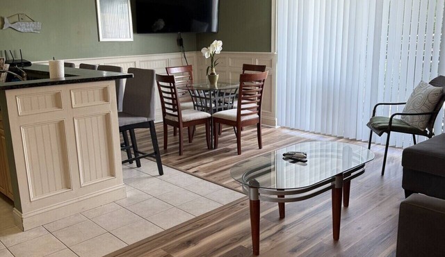Pool, Restaurant, BBQ Grills, Close to Weirs! in Laconia