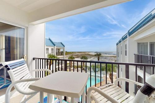 Poolside Villas 306 in Destin