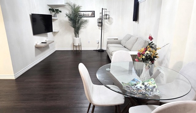 PREMIUM LIVING PLACE/2 BEDROOMS SUIT in Innisfil