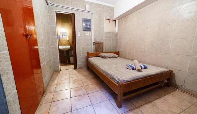 Private flat for 2 or 3 with back yard near Exarhia Square and Archaelogical Museum in Athens
