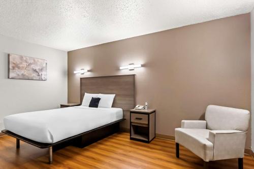 Red Lion Inn & Suites Saint Louis in Pontoon Beach