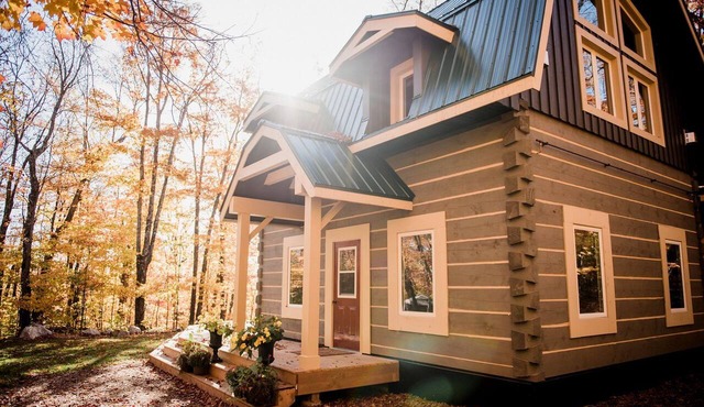 Rustic Log Cabin on All-Inclusive Camping Retreat in Ontario, Canada in South River
