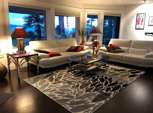 Saanichton Waterfront 2BR suite with superb views in Saanichton