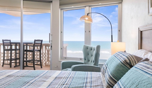 Scenic ocean front condo - panoramic views, walk out to beach! in Ormond Beach
