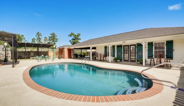 Shared BBQ Area & Pool! Cozy Home in Lake Charles in Lake Charles