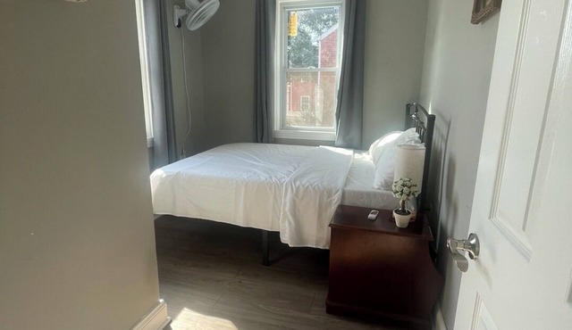 Single home, 4 beds, 2 baths in Silver Spring
