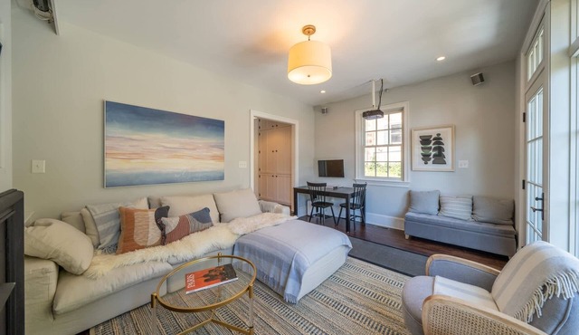 Spacious 3BR Historic Home | Walk Downtown+Parking in Kennett Square