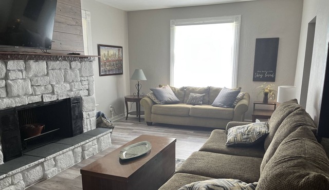 Spacious 3BR w/Fenced in Yard & Parking in Canton