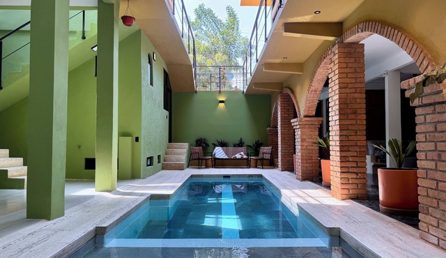 Spacious 5BR Villa with Private Pool Walk to La Punta Beach High-Speed WiFi in Brisas de Zicatela