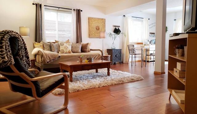 Spacious, Comfortable and Clean Mountain Stay! in Woodland Park