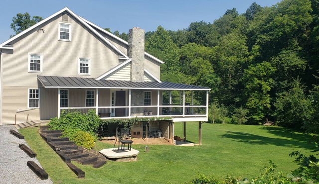 Spacious! Recent Remodel! 6 Min. to Raystown Lake! Linens&Towels provided! in Saxton