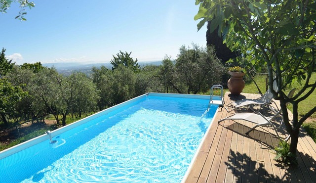 Stunning private villa with private pool, A/C, internet, TV, patio, panoramic view, close to Lucca in Vicopelago