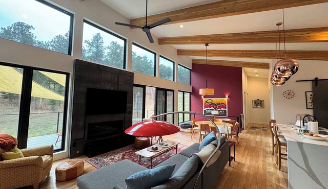 Stylish, modern living on 2.5 acres near Denver. in Morrison