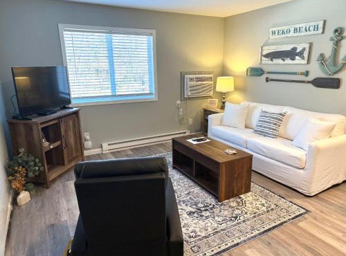 Sunset Villa B8 in Bridgman