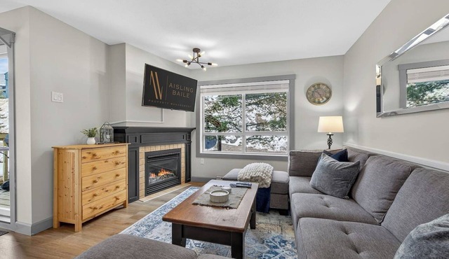 The Bunkhouse | Ski-in/Out | Central | Fireplace in Panorama