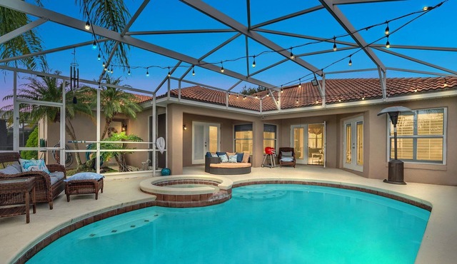 The Escape - 4 BR Pool home, Near Lake Nona in Kissimmee
