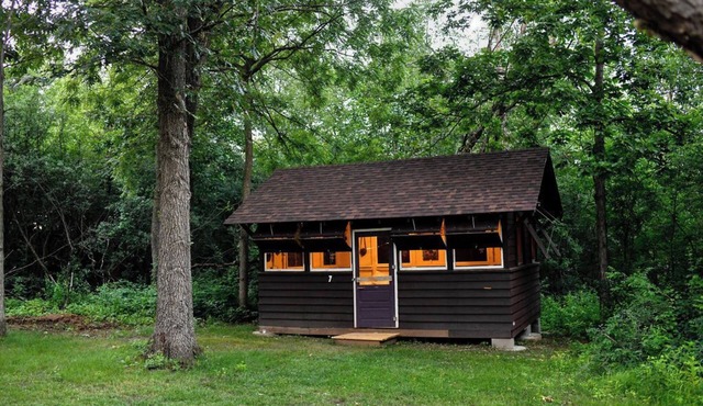 The Highlands - Group Cabin Retreat in Troy