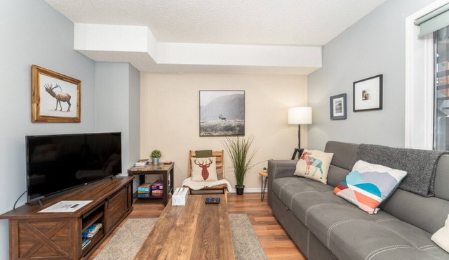 The Norquay | Pet-Friendly 2 Bed + Mtn View in Canmore