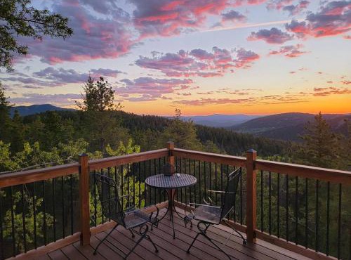 The Tree House in Evergreen