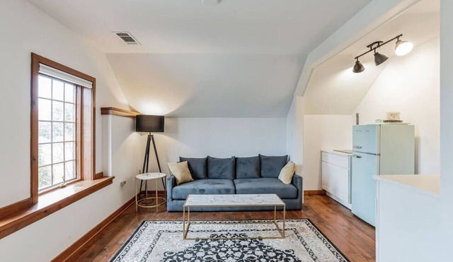 Thornton Studio w/Kitchenette in Thornton