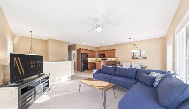 Timberline Crest | Balcony | Backyard | Pets Ok in Invermere