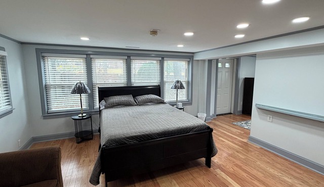 Tranquil 1-bedroom apartment nestled in the cozy corner of West Orange in West Orange