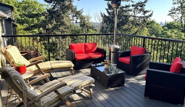 Urban Oasis on the top of Queen Anne Hill in Seattle