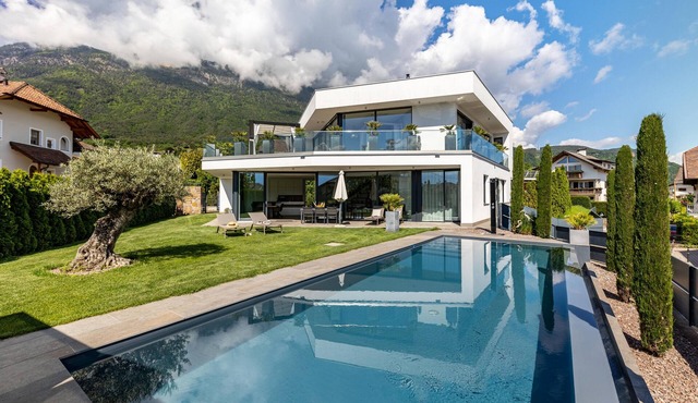 Villa 'Aich' with Mountain View, Private Pool and Sauna in St. Pauls Eppan